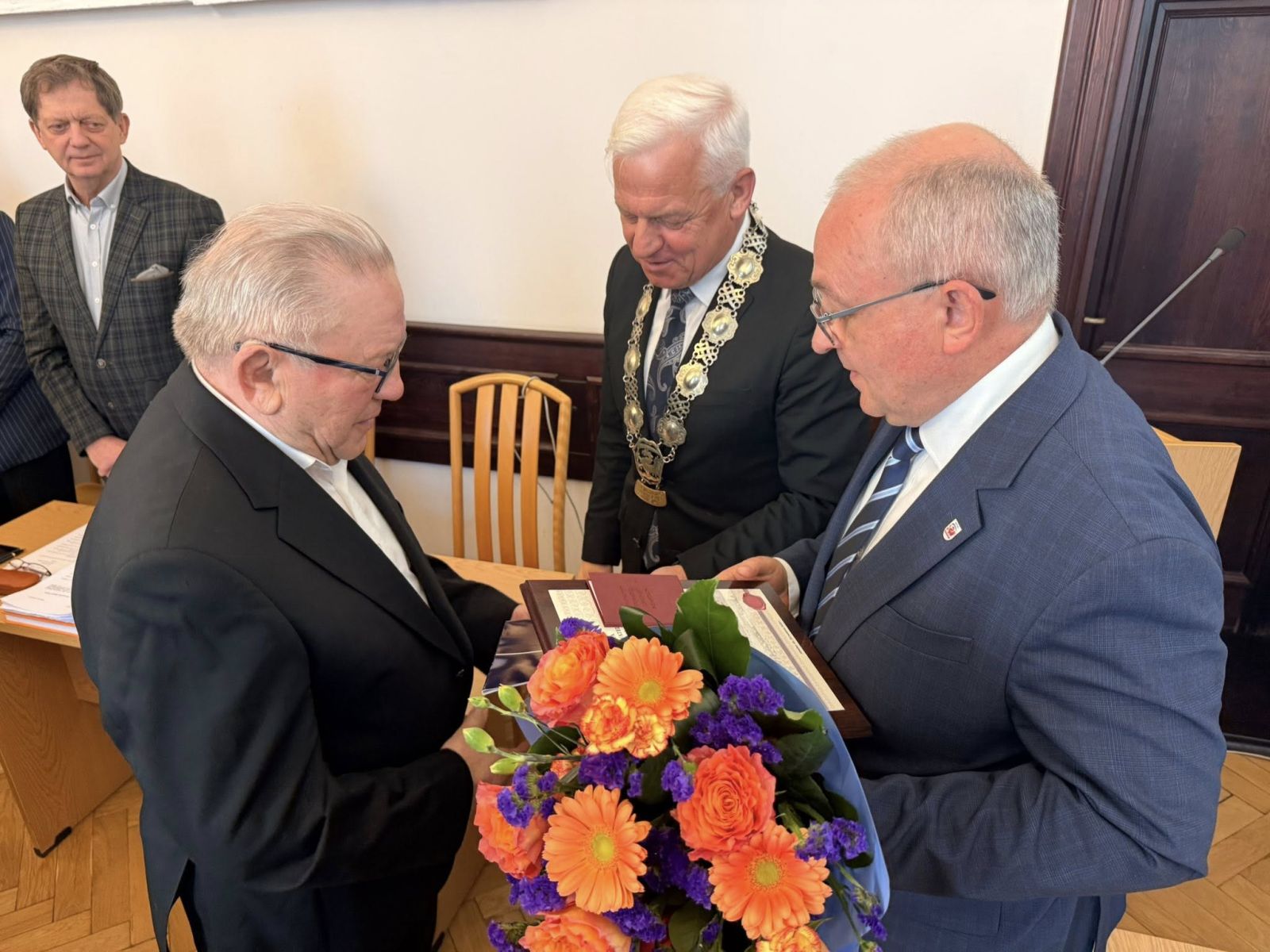 Zdjęcie: Nowy Radny Rady Miejskiej  oraz Honorowy Obywatel