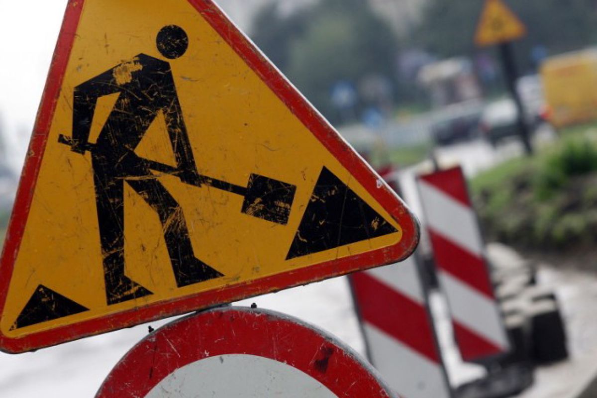 Zdjęcie: Rozpoczynamy przebudowę drogi w Przeradzu